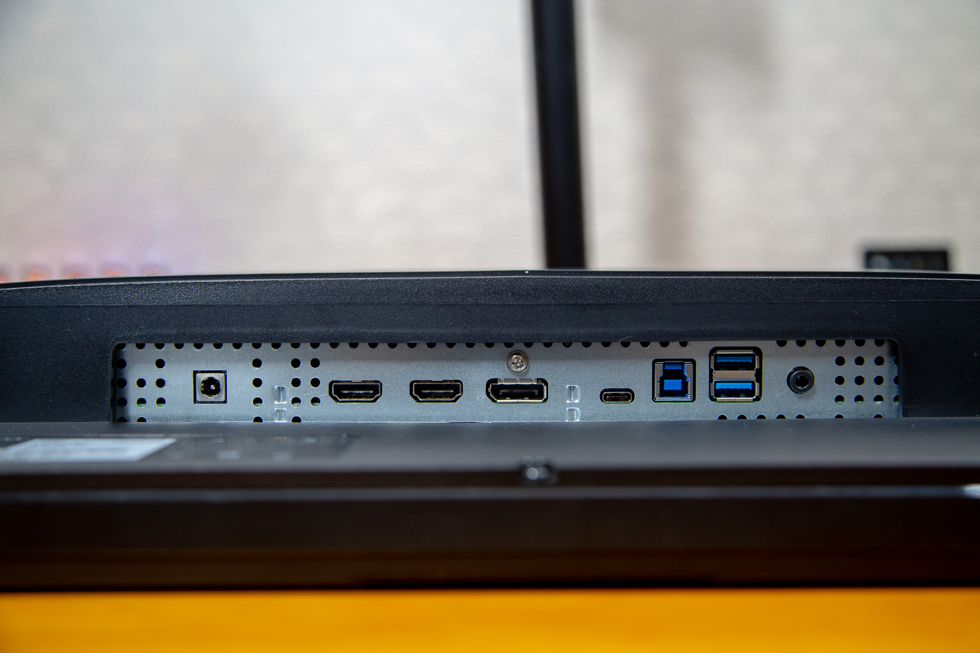 宏碁xv282k显示器接口,宏碁2k曲面显示器评测