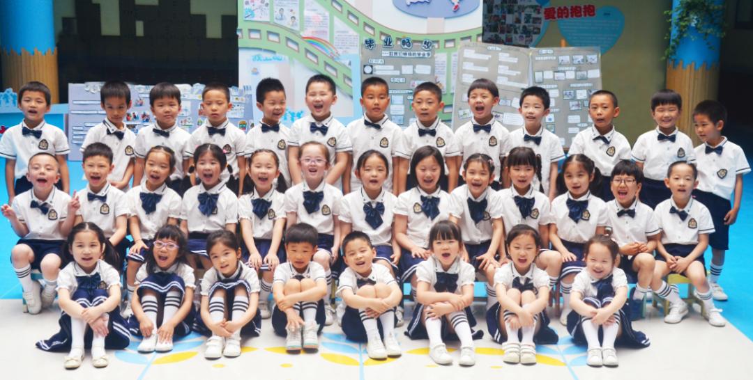 孩子毕业照创意道具,教你给孩子做一个毕业照