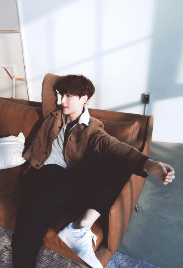 张艺兴努力努力再努力音频,张艺兴努力努力再努力头像