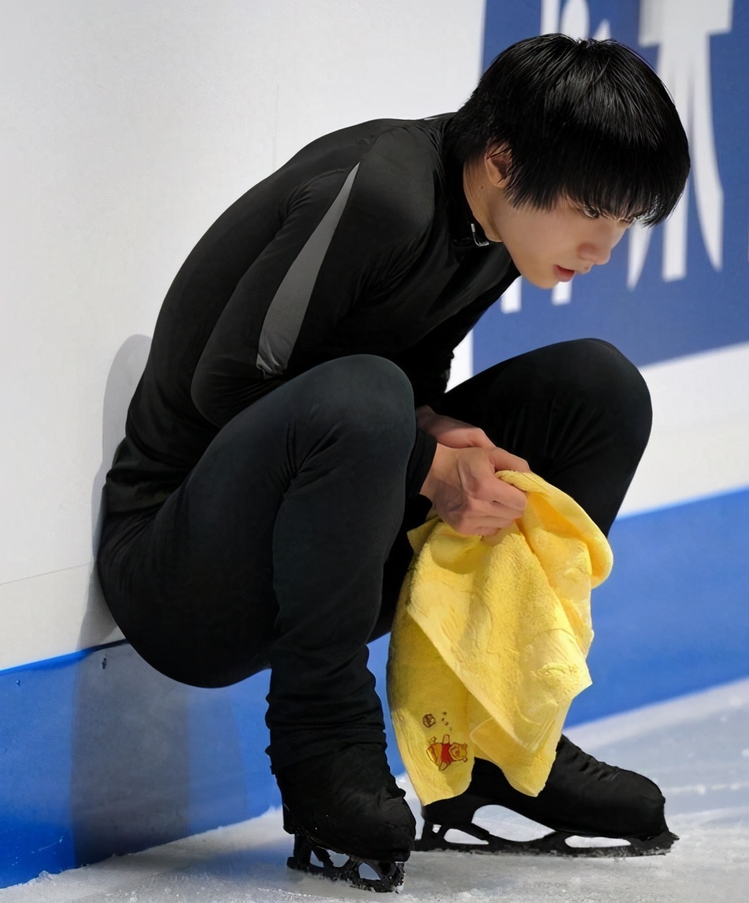 教练因为太帅频上热搜是怎样的感觉？未来羽生结弦一定可以体验到