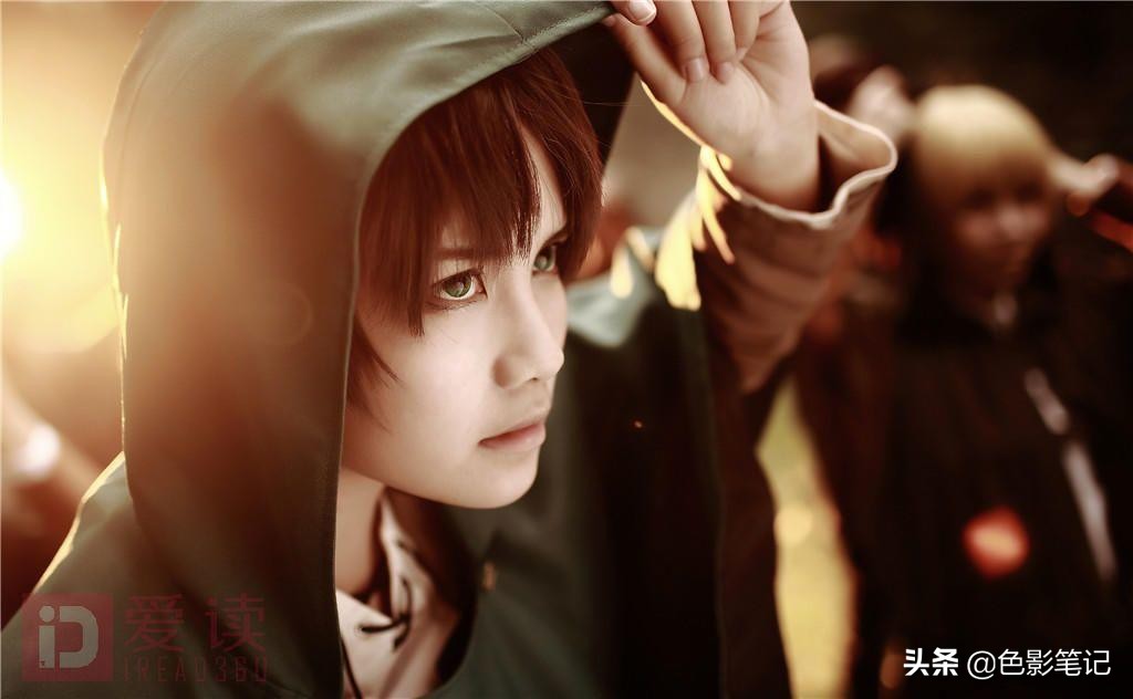 用灯去创造不一样的光,光靠几个灯就能拍出大片