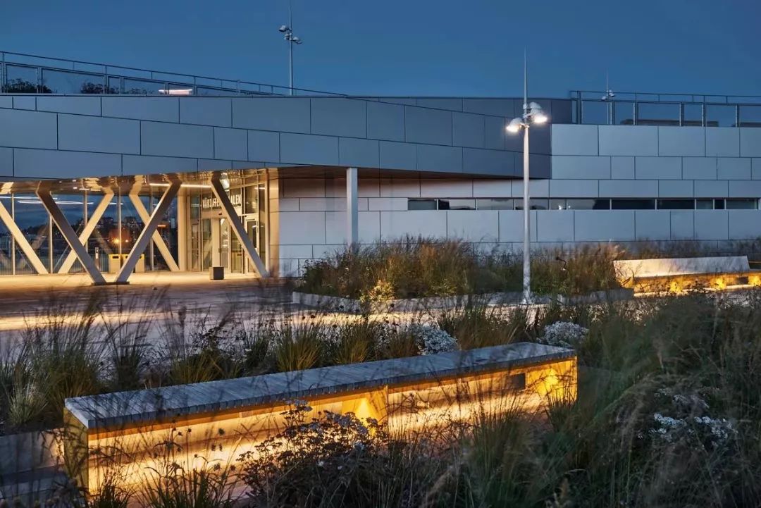 屋顶花园设计与案例简约风,屋顶花园设计这8套案例了解一下