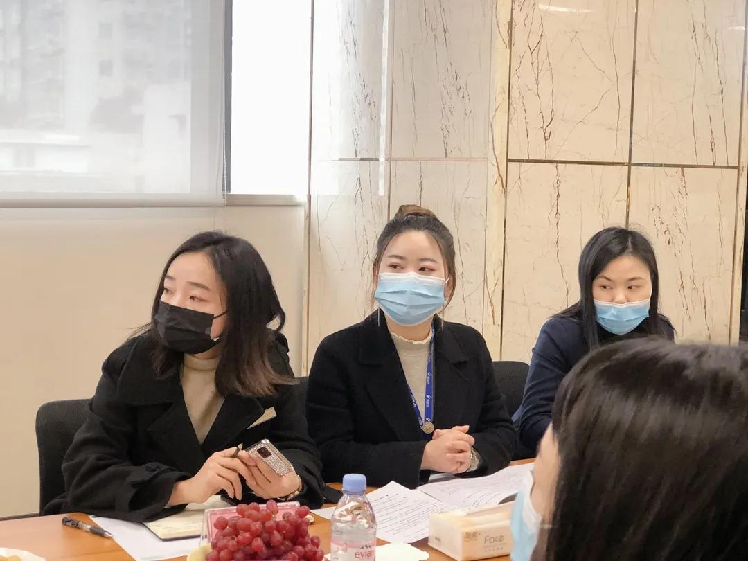 武汉市中小企业发展促进中心领导,武汉顶呱呱企业管理有限公司