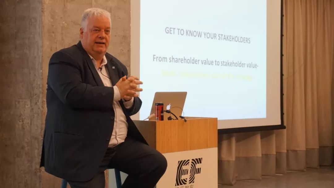 企业跨文化沟通的重要性,企业如何有效的跨文化沟通