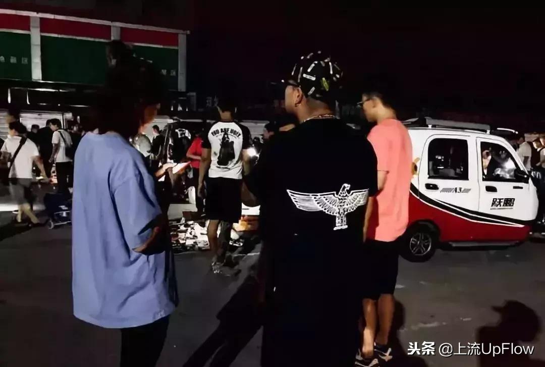 第一次去真人鬼屋怎么才能不怕,第一次来到鬼市