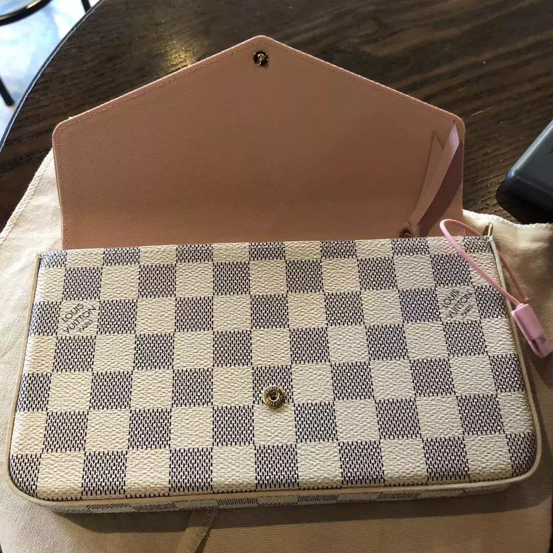 一年买三个奢侈品包包好吗,买过最后悔的大牌包包是什么