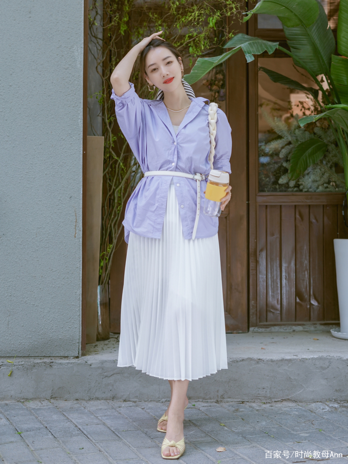 搭配高腰阔腿裙的上衣,短高腰裙的搭配夏