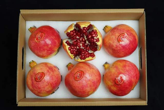 直播卖石榴奇葩问题,石榴卖惨带货现象调查博主