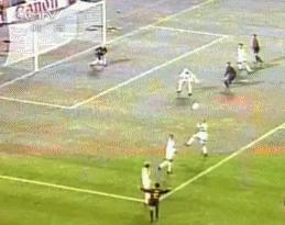 02世界杯里瓦尔多倒钩,足坛过人招式