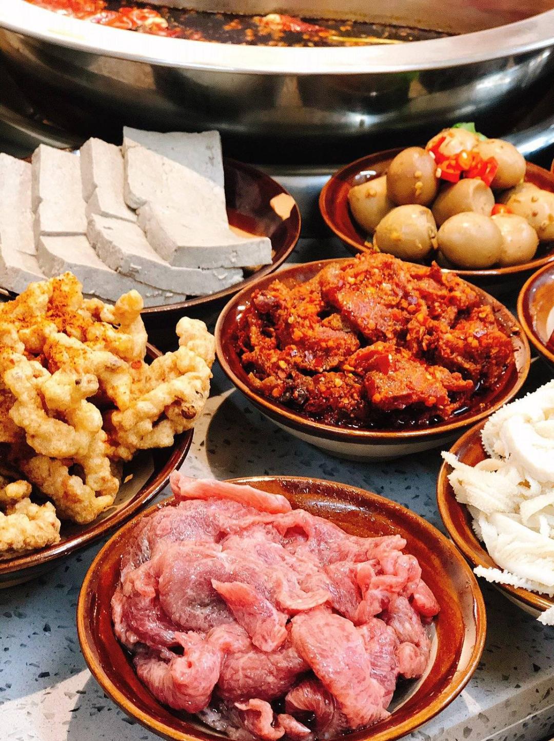 上海网红美食排行榜前十名探店,上海网红打卡美食蟹包