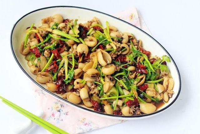 鲜香下饭肉丝茄子，酱香独特味道棒，爆炒墨鱼仔，营养爽口下饭菜