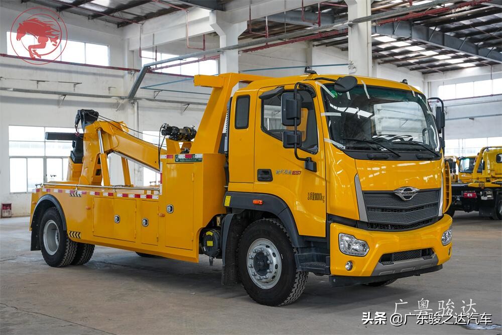 湖北蓝牌清障车厂家多少钱,湖北大型清障车价格多少钱一辆