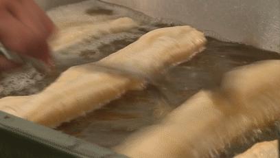 95后小夫妻开早餐店的日常,90后夫妻开早餐店