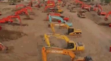 山东蓝翔学挖掘机视频,蓝翔学开挖掘机