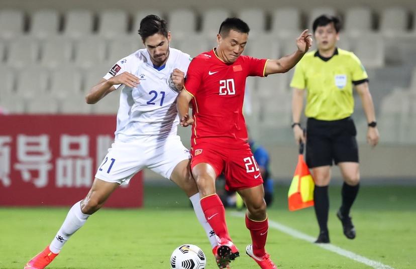 武磊射门踢空锦集,武磊凌空抽射上港1比0领先