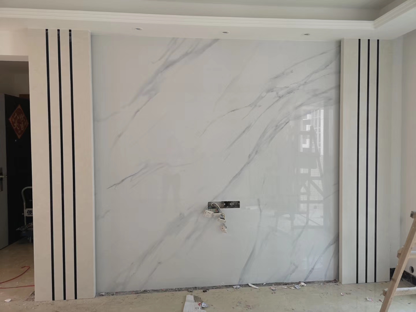 瓷砖和石材背景墙区别,瓷砖背景墙一般怎样装饰