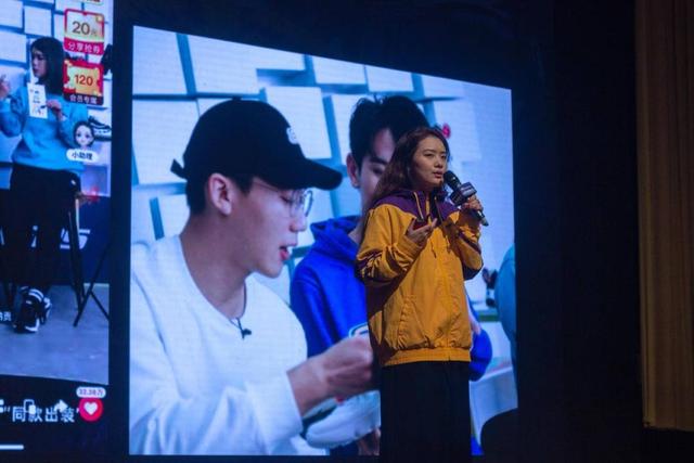 Hero超话主持卸任，运营离职，“哲系”都被清理，lyy彻底掌权