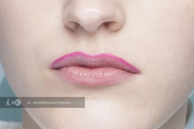 EIGSHOW丨鞠婧祎、李艺彤的仙女春夏妆容能让你美出新高度！