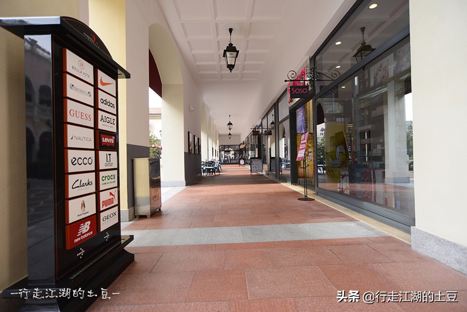 上海佛罗伦萨小镇，奥特莱斯世界名品购物中心，中国奢侈品领导者