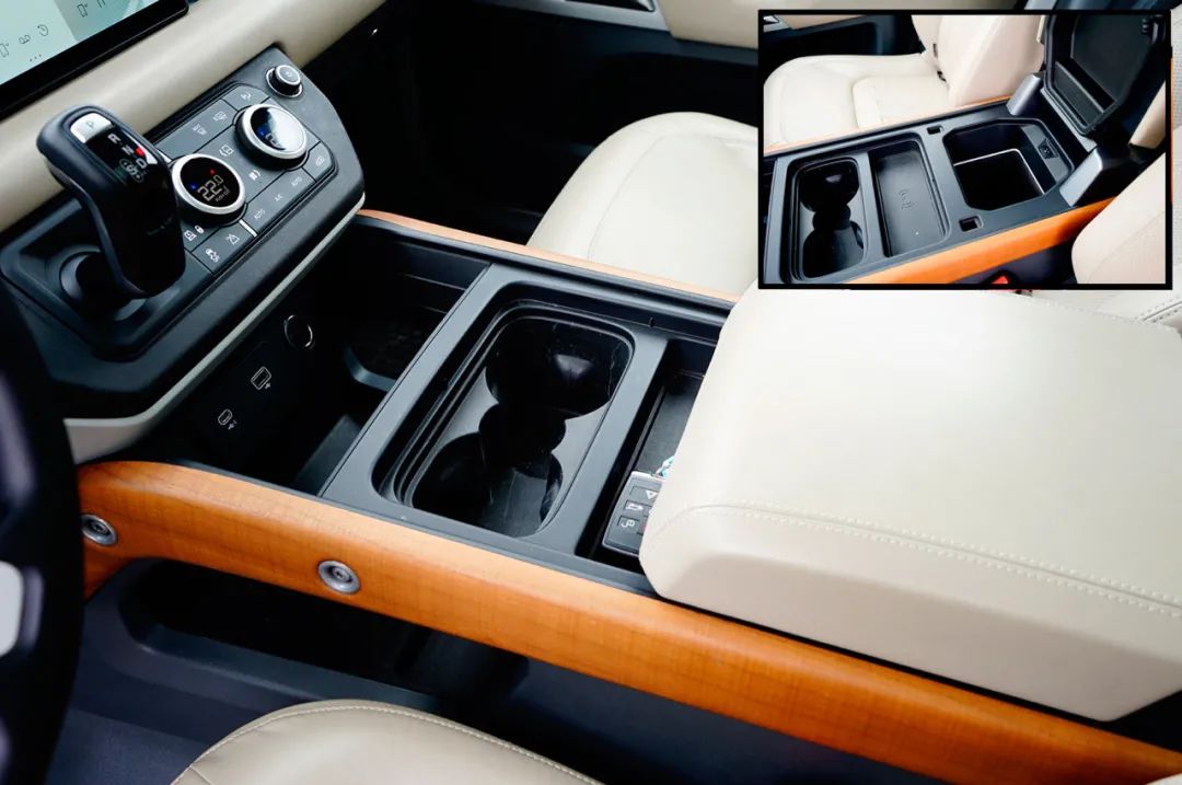 试驾路虎全新卫士,路虎卫士110p400x和暗黑特别版区别