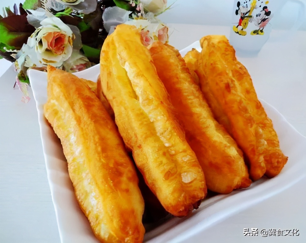 怎么样才能炸出金黄酥脆的大油条,油条店老板教你正确做法金黄酥脆