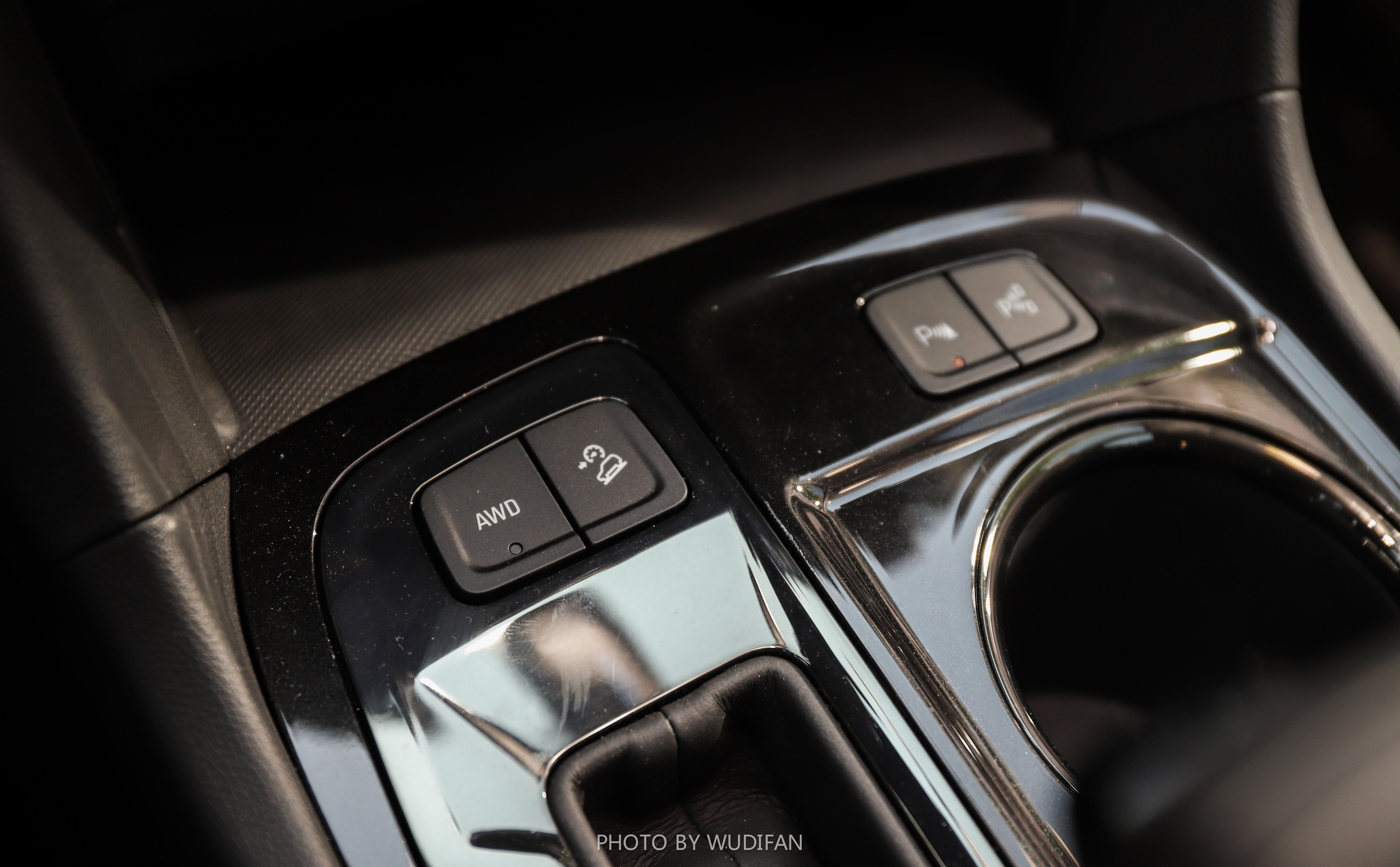 深度试驾雪佛兰探界者2.0t2023款,全面解析雪佛兰探界者配置差异