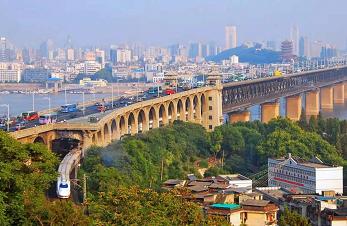 百年老站见证中国铁路沧桑巨变,铁路发展的新征程