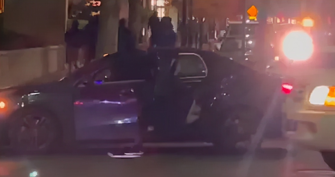 最近去美国小心!过境被罚$5700,80人武装抢商场,铁锤帮暴砸珠宝店