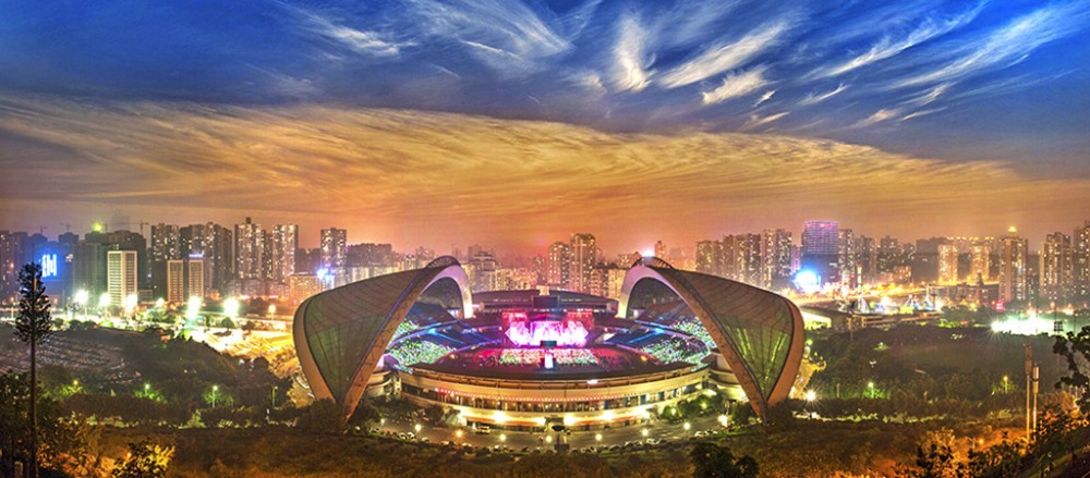 行路难不忘报国,中超球队体育场