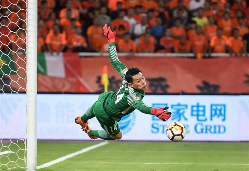 郑铮入选过国足吗,国足补招郑铮入队备战12强赛