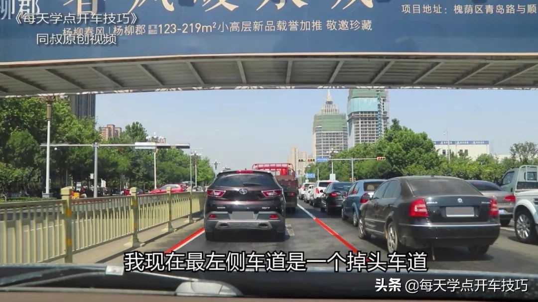 什么样右转路口容易闯红灯,交通标志在路口上怎么避免闯红灯