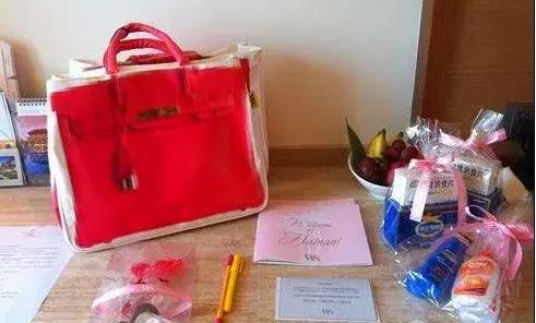 唐嫣大婚婚礼场景曝光伴娘美到爆,唐嫣婚礼上的伴手礼