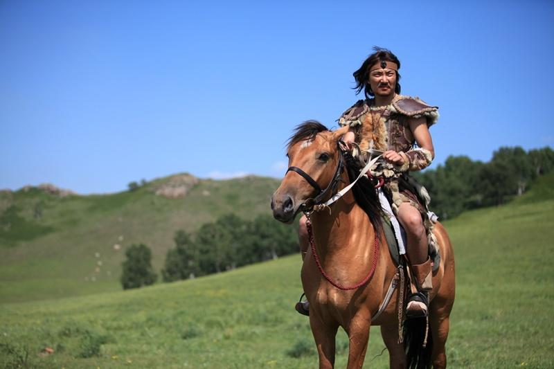 慕容复是不是慕容鲜卑,慕容复是复兴五代十国的燕国吗