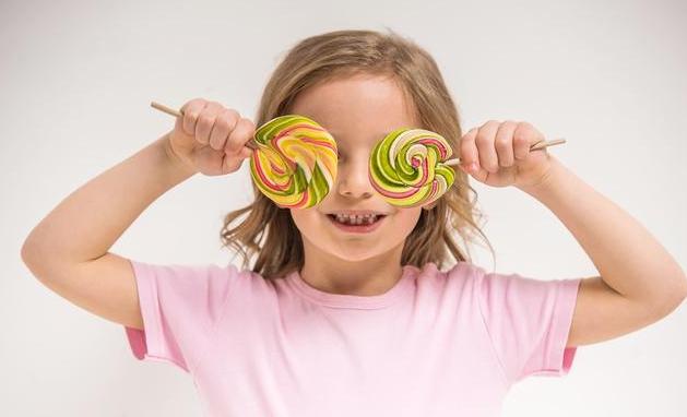 孩子蛀牙半夜疼到睡不着怎么办,孩子蛀牙是甜食造成的吗