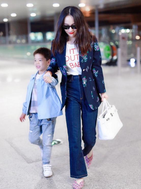 霍思燕大衣,霍思燕一袭白裙美出天际惊艳