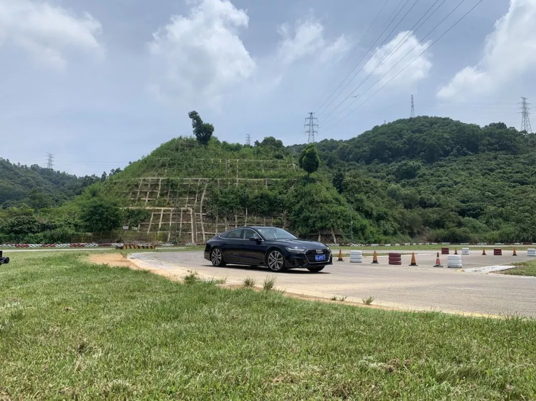 邓禄普maxx050属于什么轮胎,邓禄普20560r16轮胎