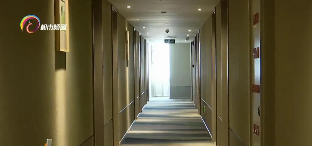 “都涨200块了！”考点未公布，高考房就被他们预定了……