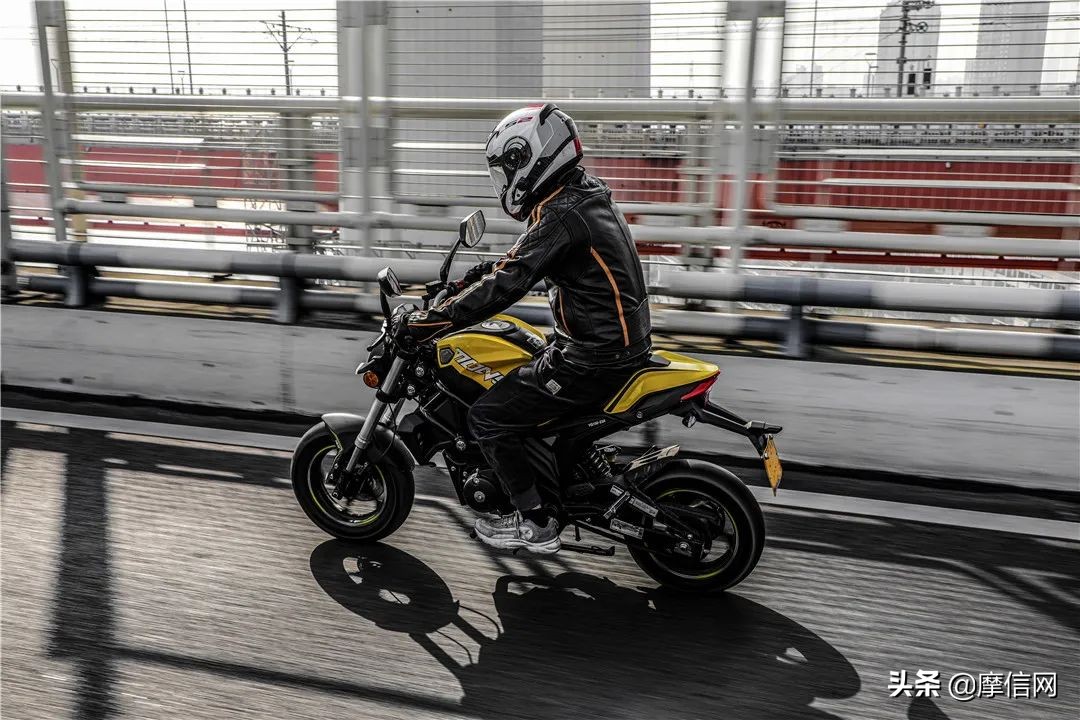 银钢小怪兽150是地平线吗,银钢小怪兽150摩托车好不好