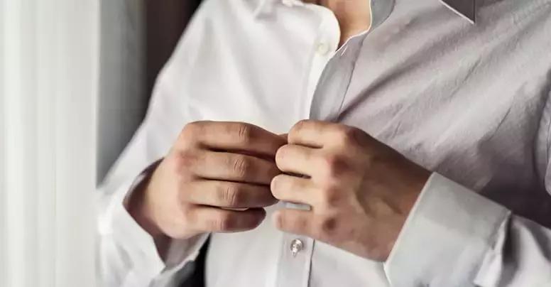 男人正装衬衫怎么穿出高级感,男士穿搭30岁轻熟风衬衫推荐