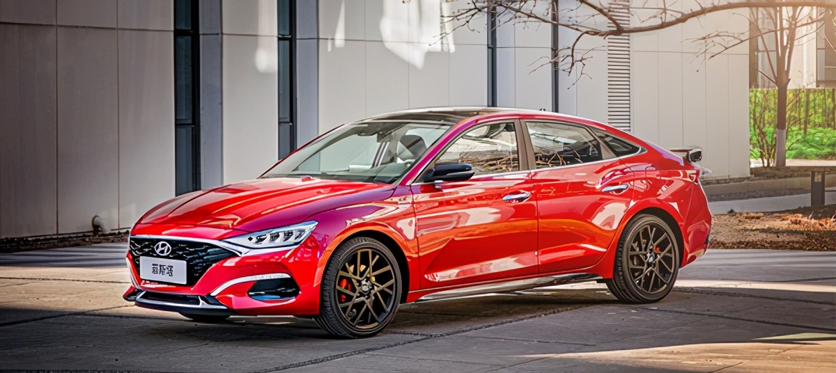 各级别颜值担当这三款车绝对拉风,这4款车颜值操控均属一流