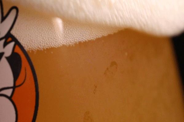 深圳水龙头酒吧，被空姐占领了