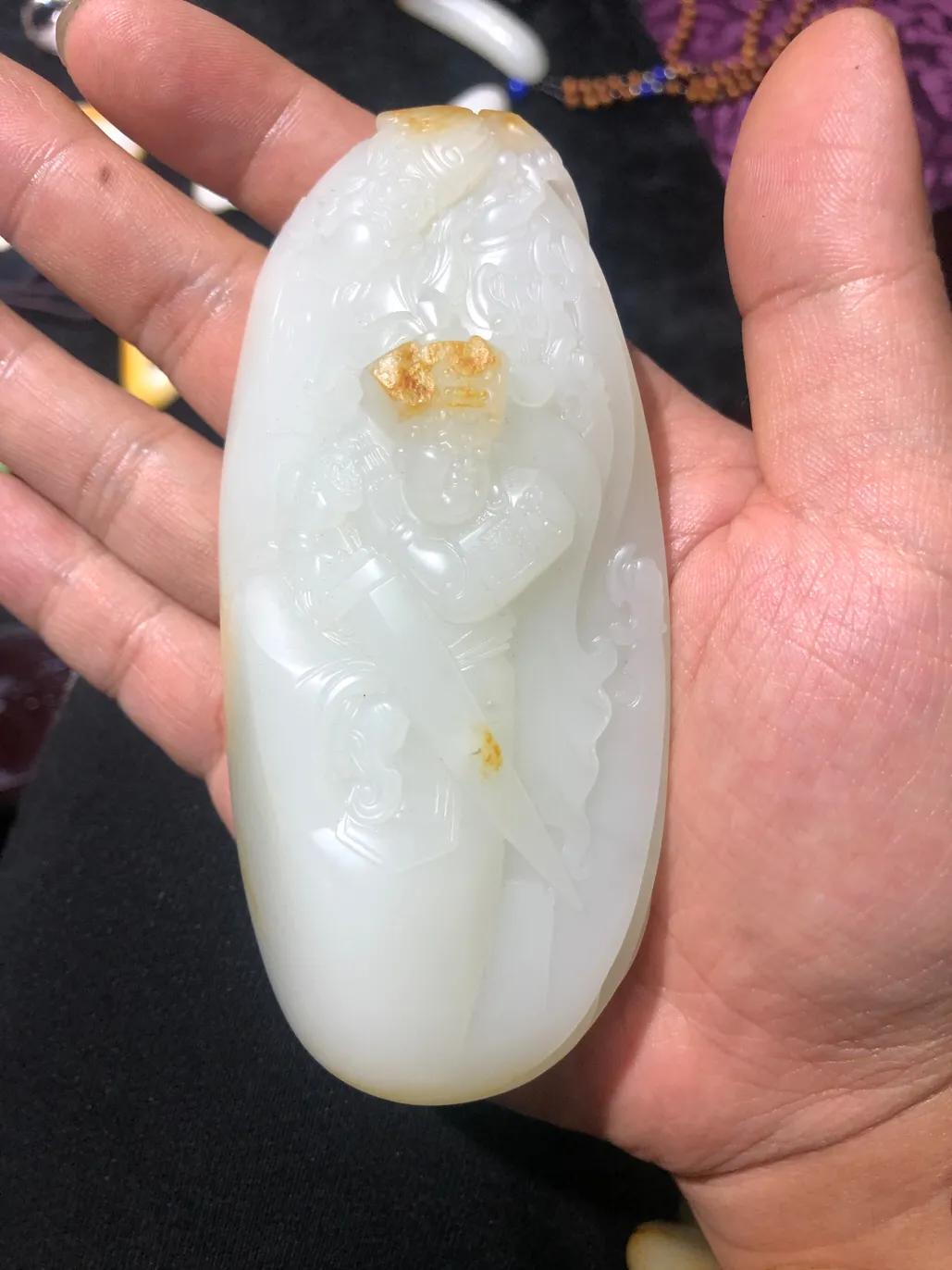 和田玉籽料首选是细度还是油性,和田玉籽料盘了一个月没有油性