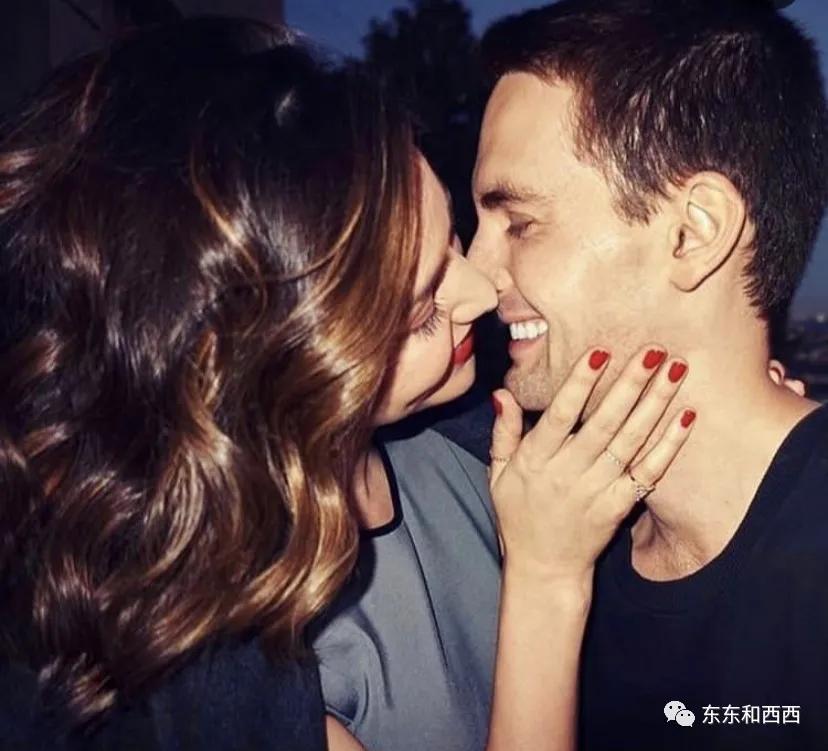 赌王何鸿燊的帅气照片,赌王何鸿燊年轻照帅