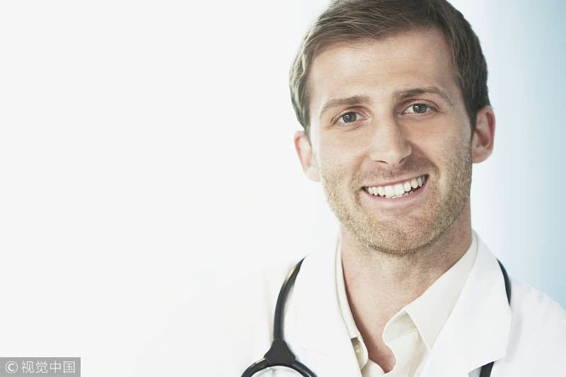 牙齿松动了怎么办还能恢复吗,牙齿外伤松动医生说问题不大