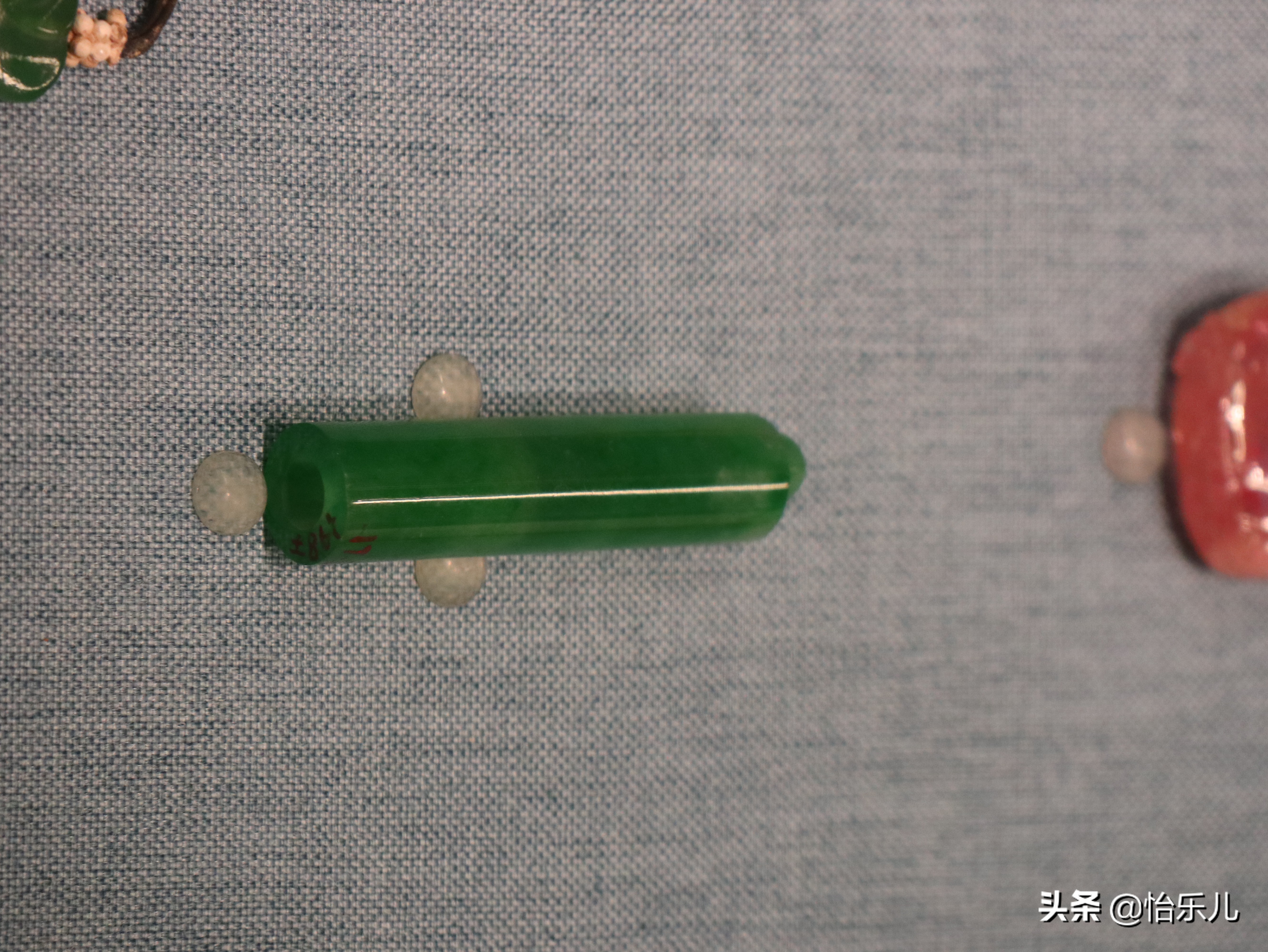 乾隆时期翡翠饰品,乾隆咸鱼翻身