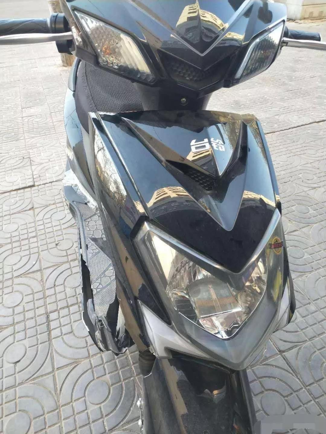 电动车塑料壳坏了用什么粘最好,电动车塑料壳有划痕怎么修复