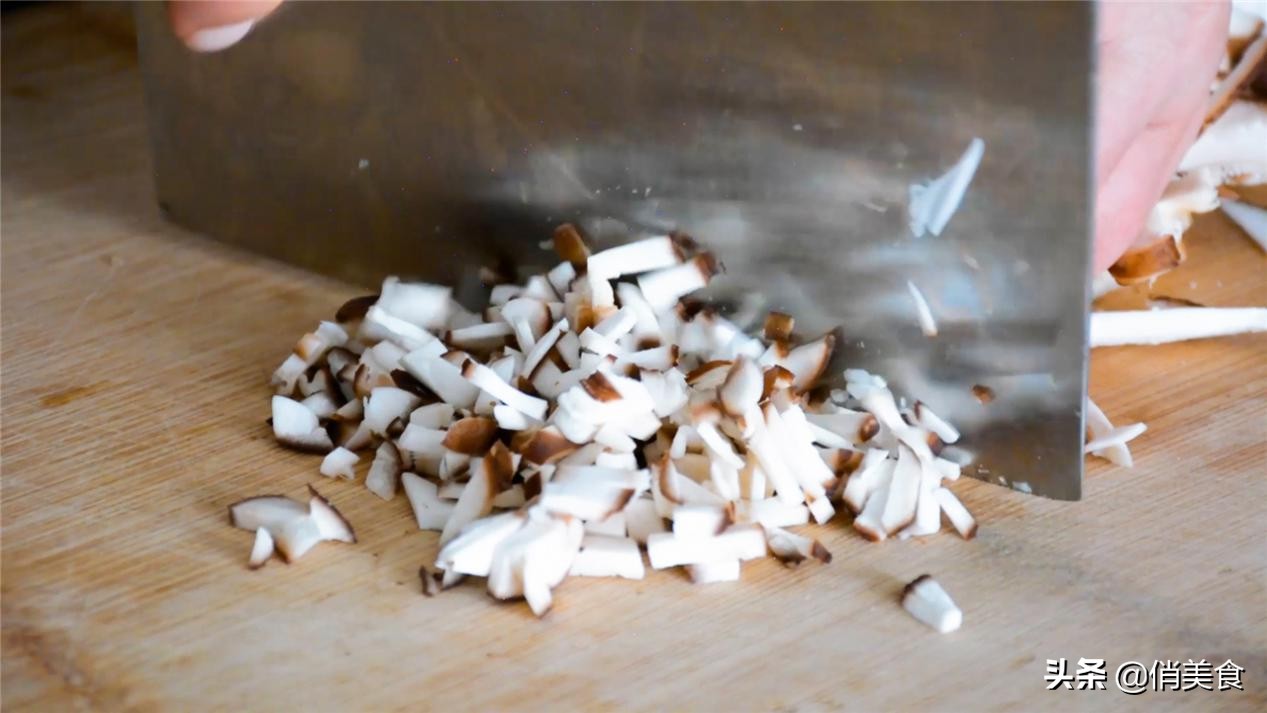 蒸包子千万不要直接下锅,蒸包子的8个技巧包子又大又软