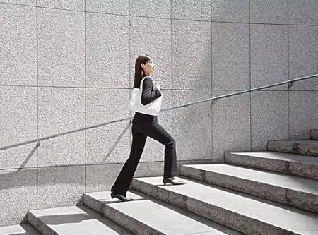 久坐臀部变大怎么办？试试这六个方法吧