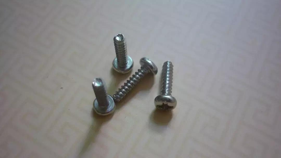 翻斗柜门缓慢关闭,翻斗柜门老是掉下来