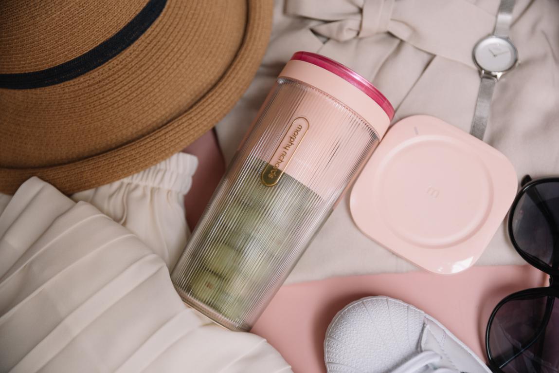 摩飞便携榨汁杯使用视频,摩飞便携榨汁杯做热饮